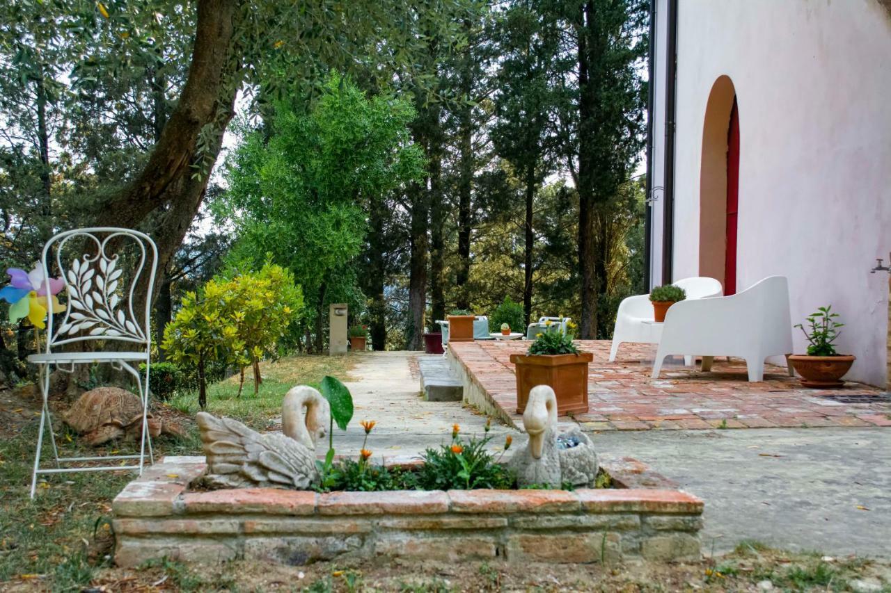 吉莉阿瑞思托加缇住宿加早餐旅馆 Ghizzano 外观 照片